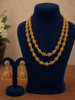Avira Luxe Gold Look Set