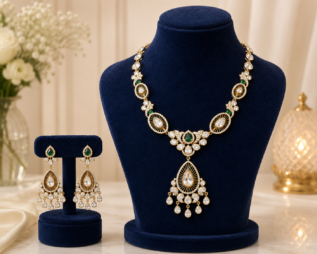 Nazaakat polki necklace
